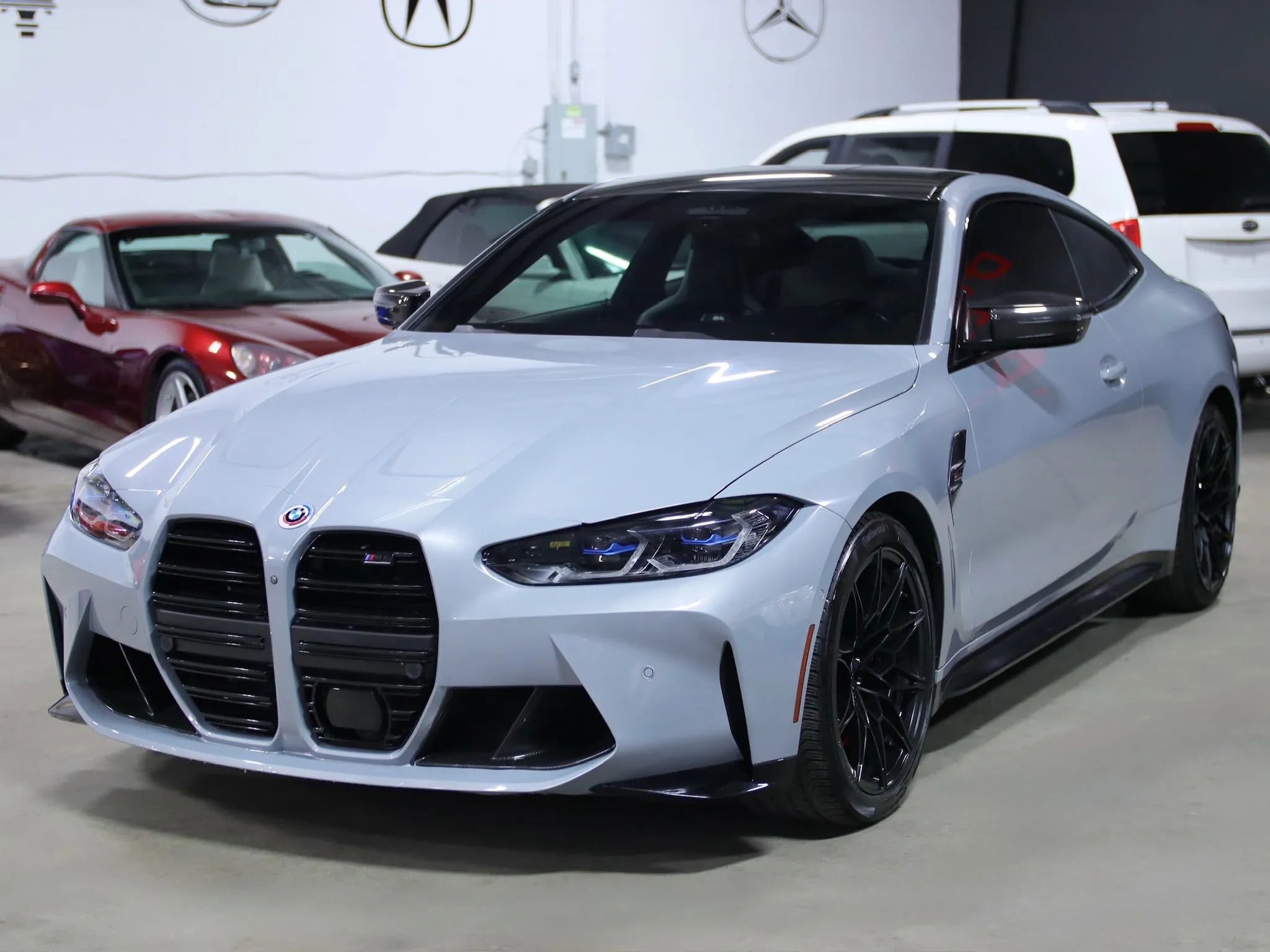 Used 2021 BMW M4 Competition w/ M Carbon Exterior Package image 8