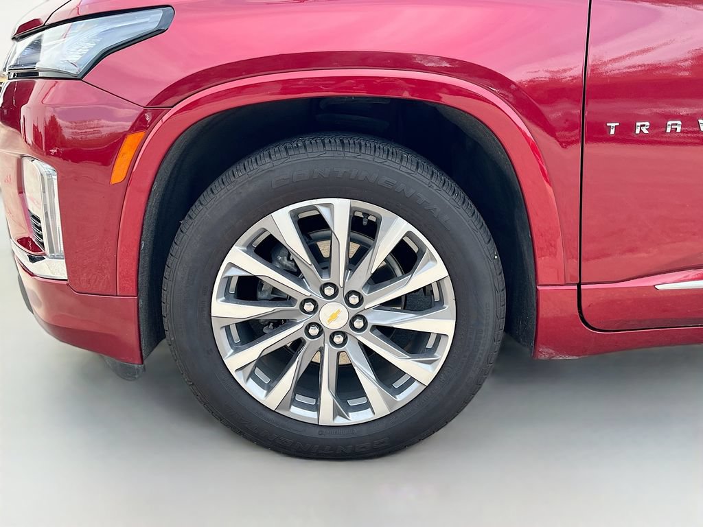Used 2023 Chevrolet Traverse Premier AWD/4WD image 33