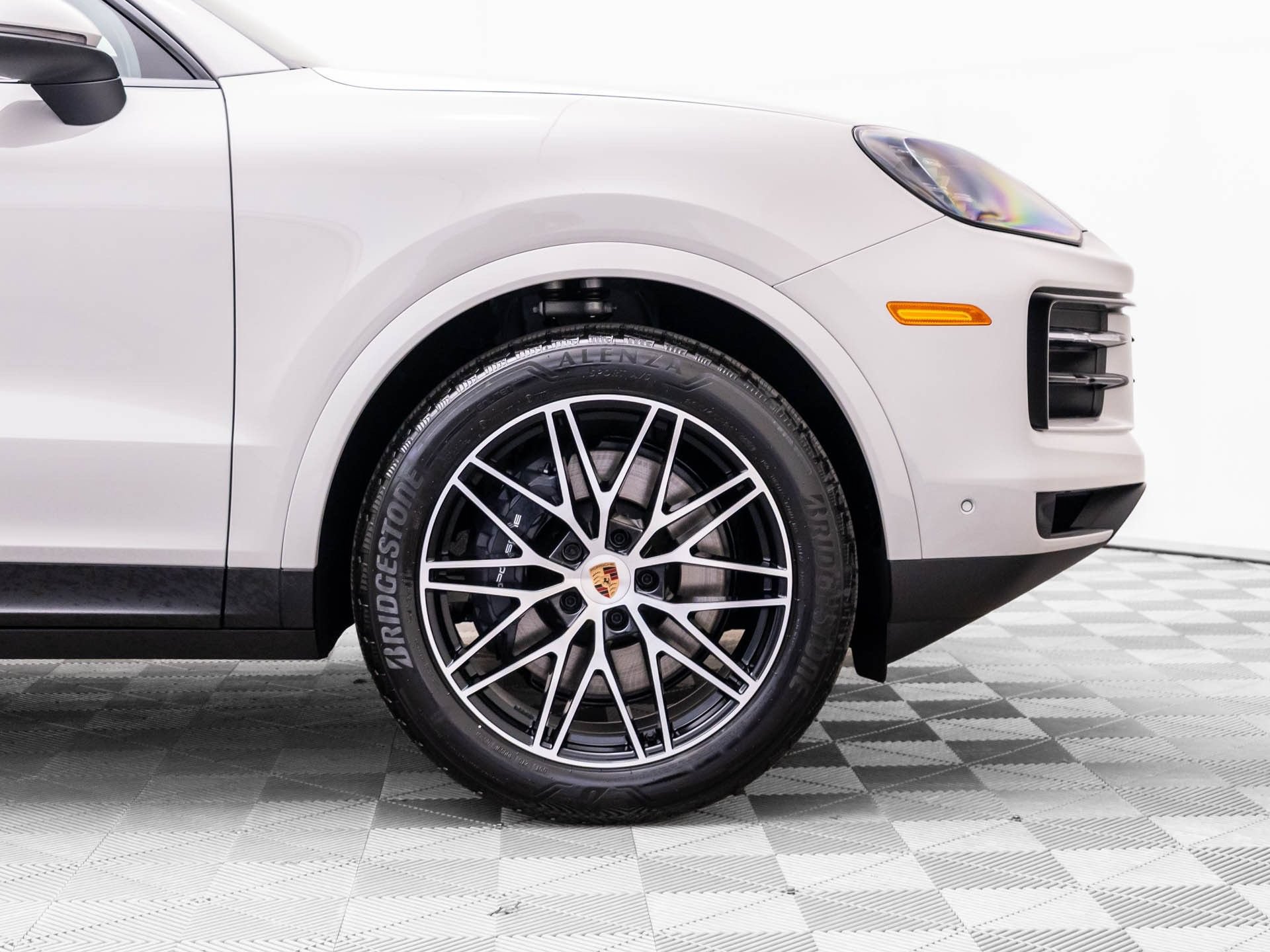 New 2026 Porsche Cayenne AWD/4WD image 34