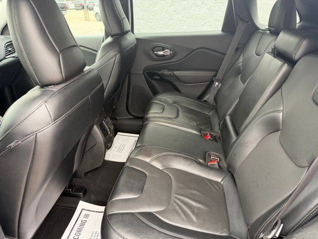 Used 2023 Jeep Cherokee Altitude Lux image 14