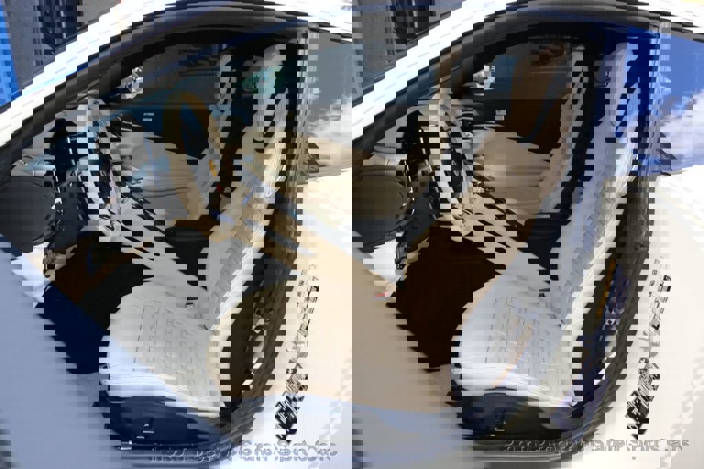 Used 2022 Ferrari Roma image 25