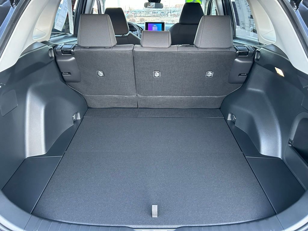 Used 2025 Toyota RAV4 LE image 23