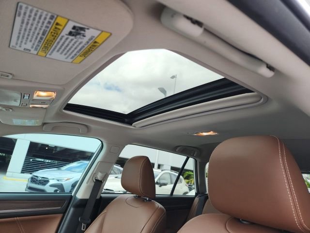 Used 2018 Subaru Outback 3.6R Touring image 32