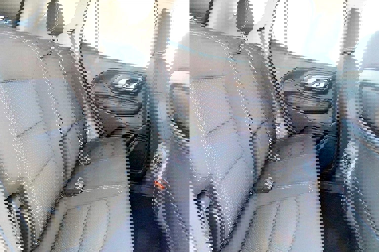 Used 2022 GMC Terrain SLE w/ Driver Convenience Package image 27