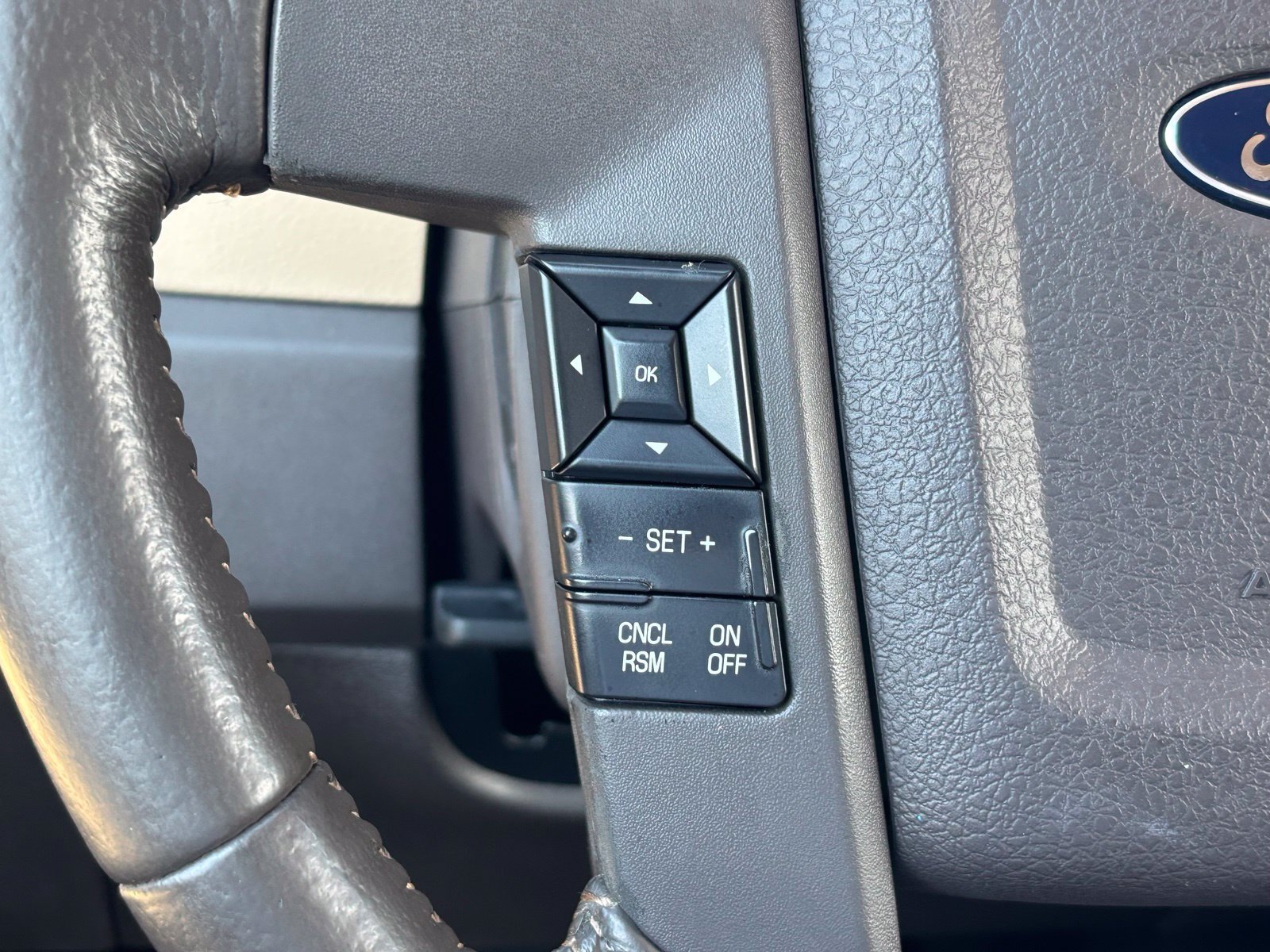 Used 2014 Ford F150 XLT w/ XLT Convenience Package RWD image 17