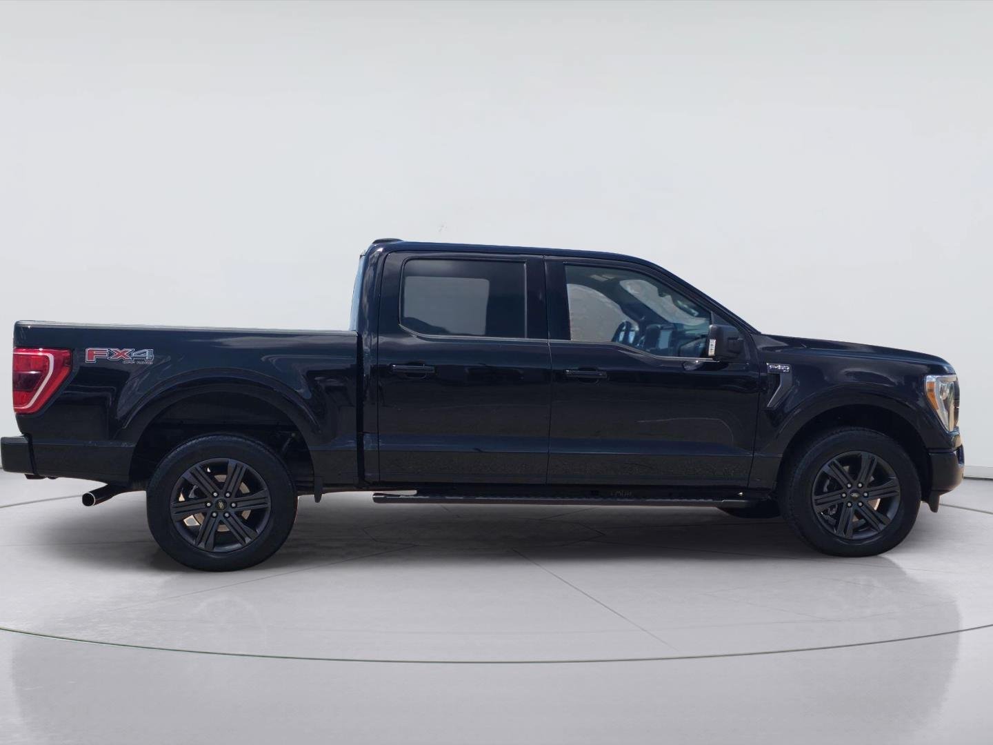 Used 2023 Ford F150 XLT w/ Equipment Group 302A High AWD/4WD image 4