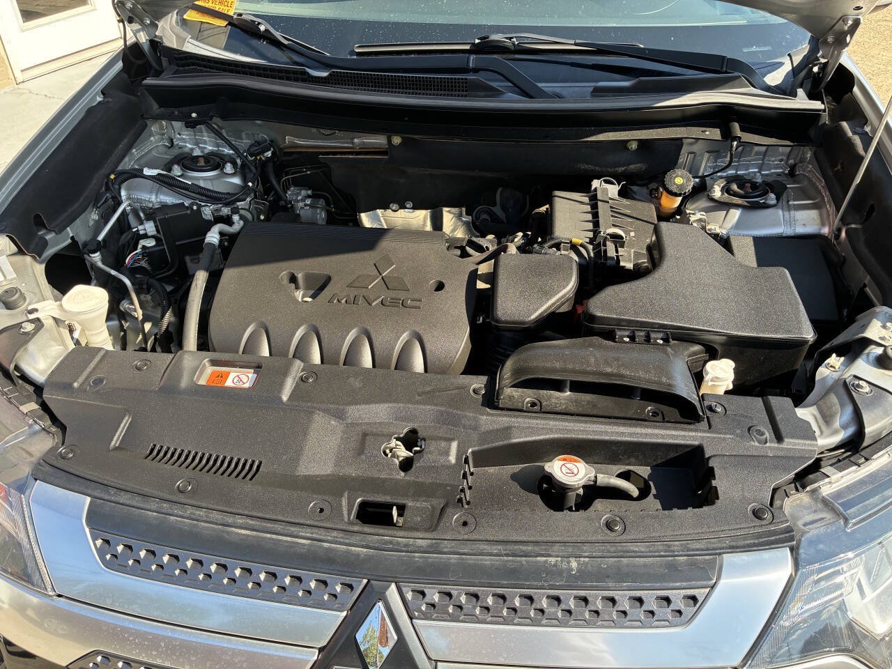 Used 2019 Mitsubishi Outlander SEL FWD image 24