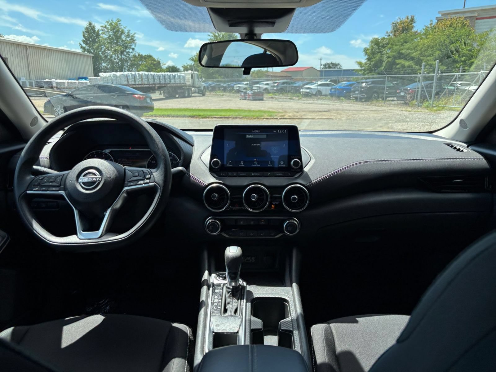 Used 2025 Nissan Sentra SV FWD image 29