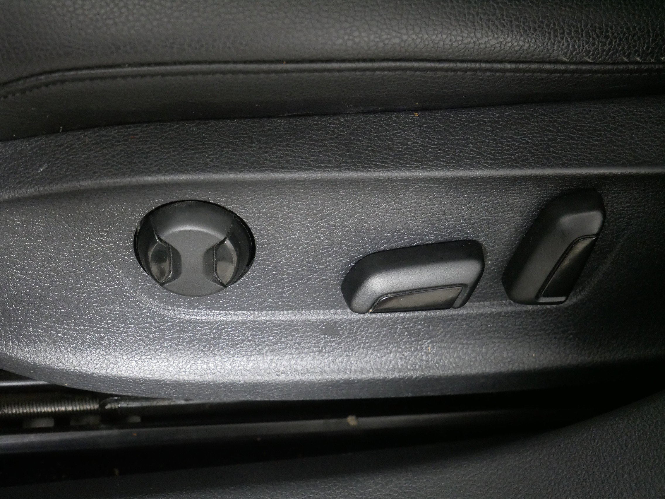 Used 2015 Volkswagen Passat 1.8T Wolfsburg Edition image 20