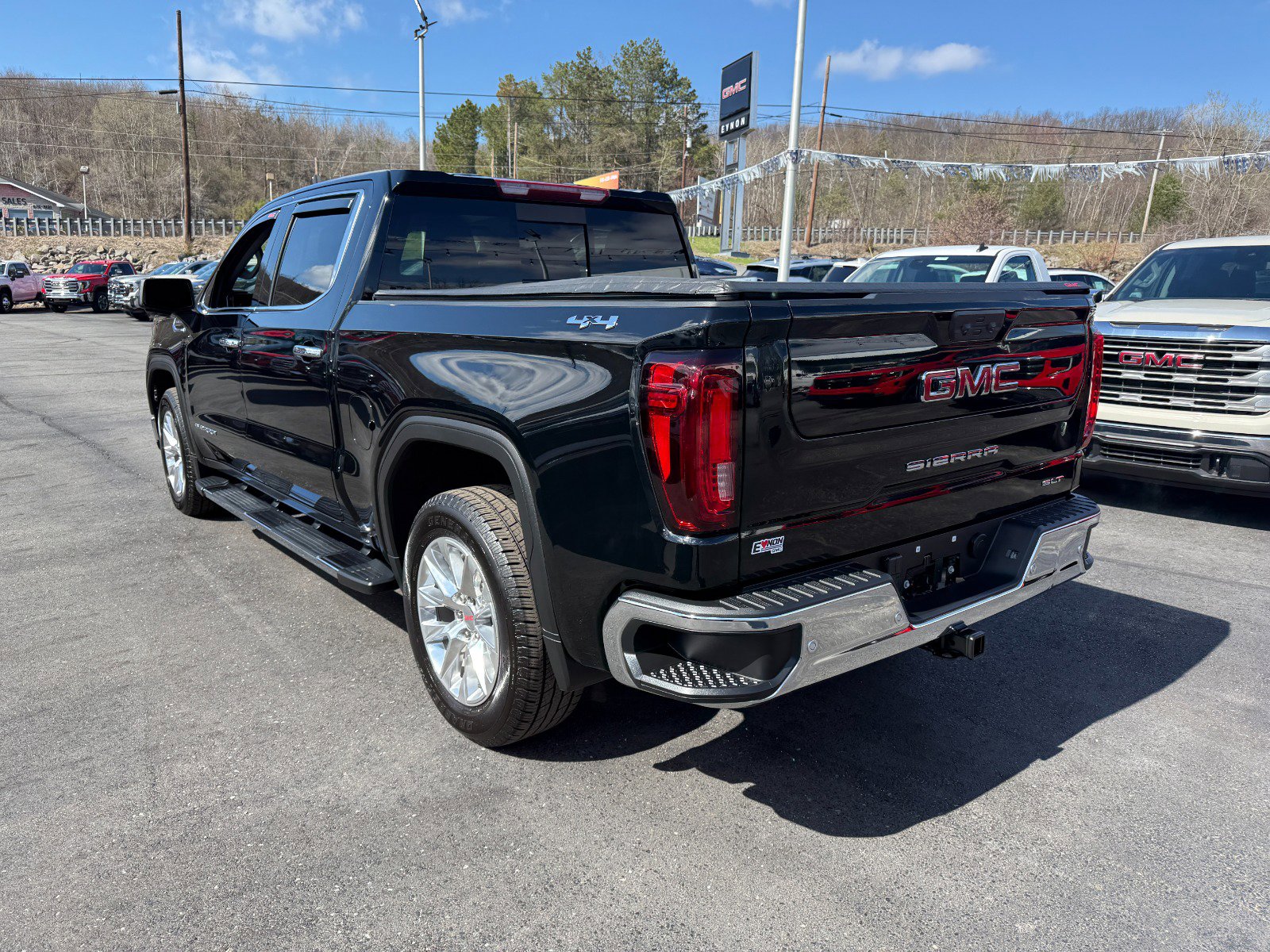 Used 2024 GMC Sierra 1500 SLT w/ SLT Premium Plus Package image 3