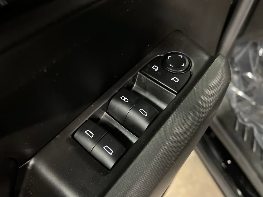 New 2026 GMC Canyon Elevation w/ Convenience Package AWD/4WD image 15