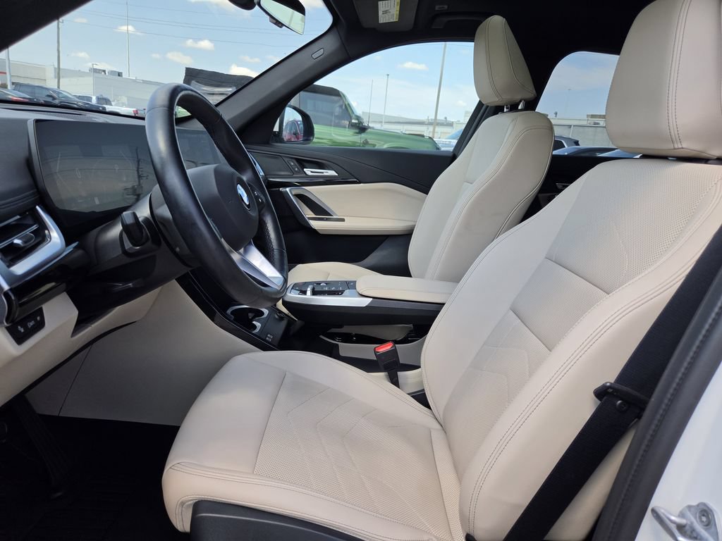 Used 2025 BMW X1 xDrive28i AWD/4WD image 26
