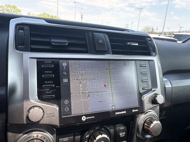 Used 2020 Toyota 4Runner SR5 Premium w/ Moonroof Package AWD/4WD image 13