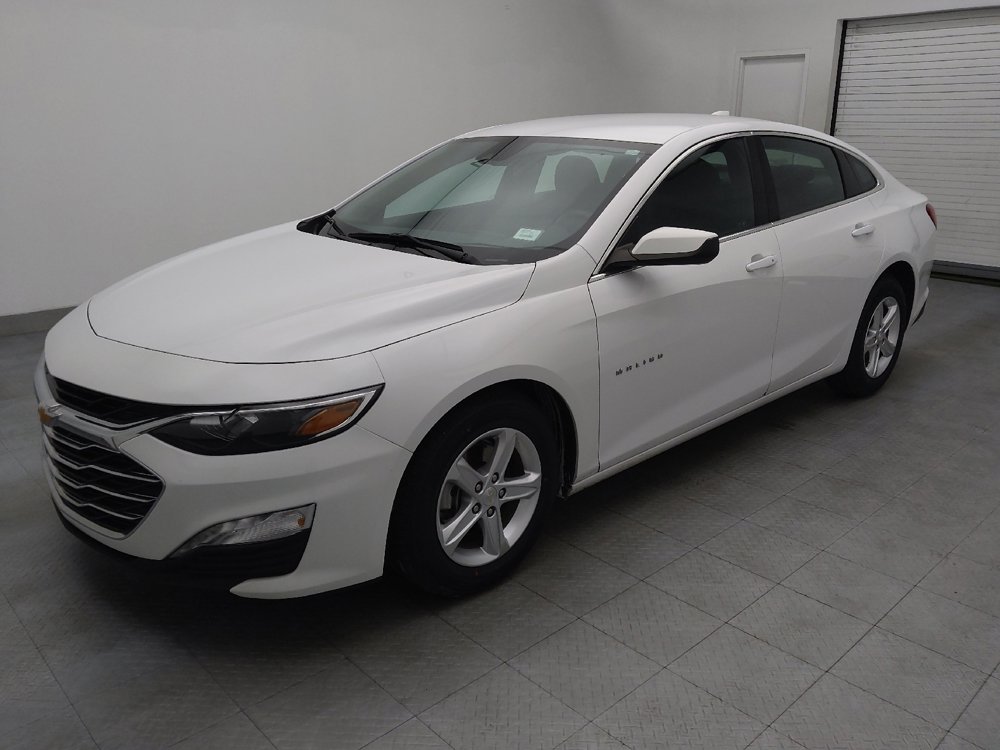 Used 2024 Chevrolet Malibu LT image 2
