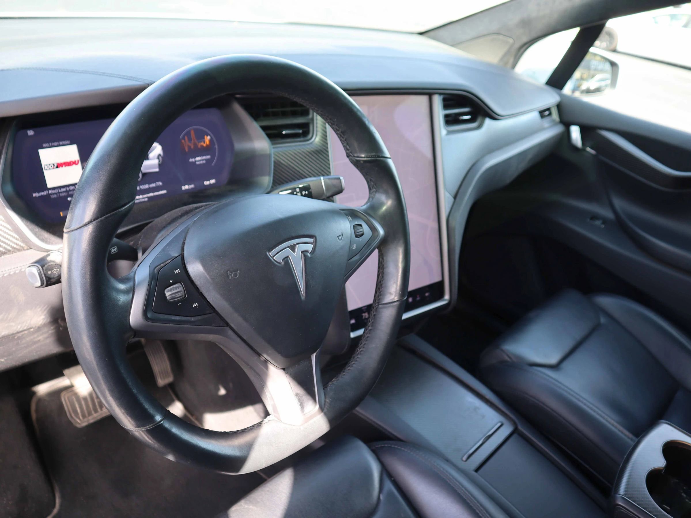 Used 2018 Tesla Model X 100D image 21