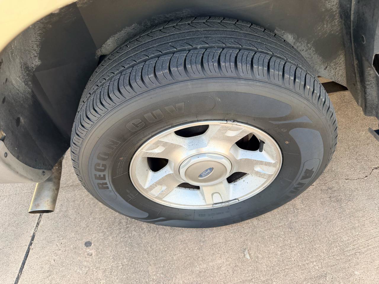 Used 2002 Ford Explorer Sport Trac 2WD image 14