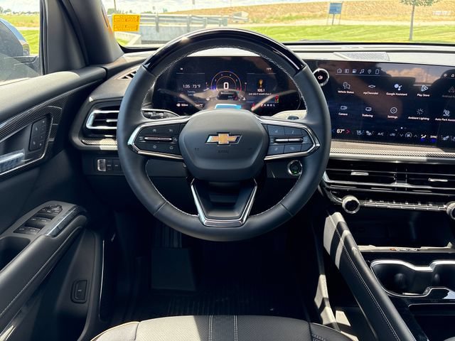 New 2026 Chevrolet Traverse High Country w/ LPO, Floor Liner Package AWD/4WD image 13