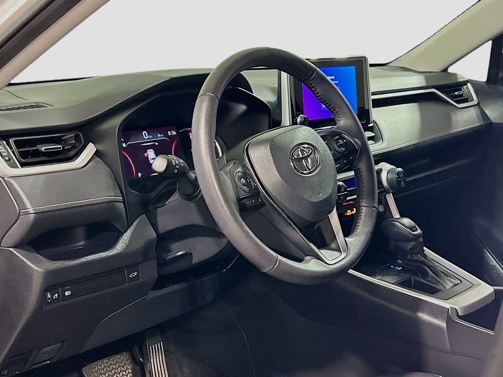 Used 2024 Toyota RAV4 XLE Premium image 7