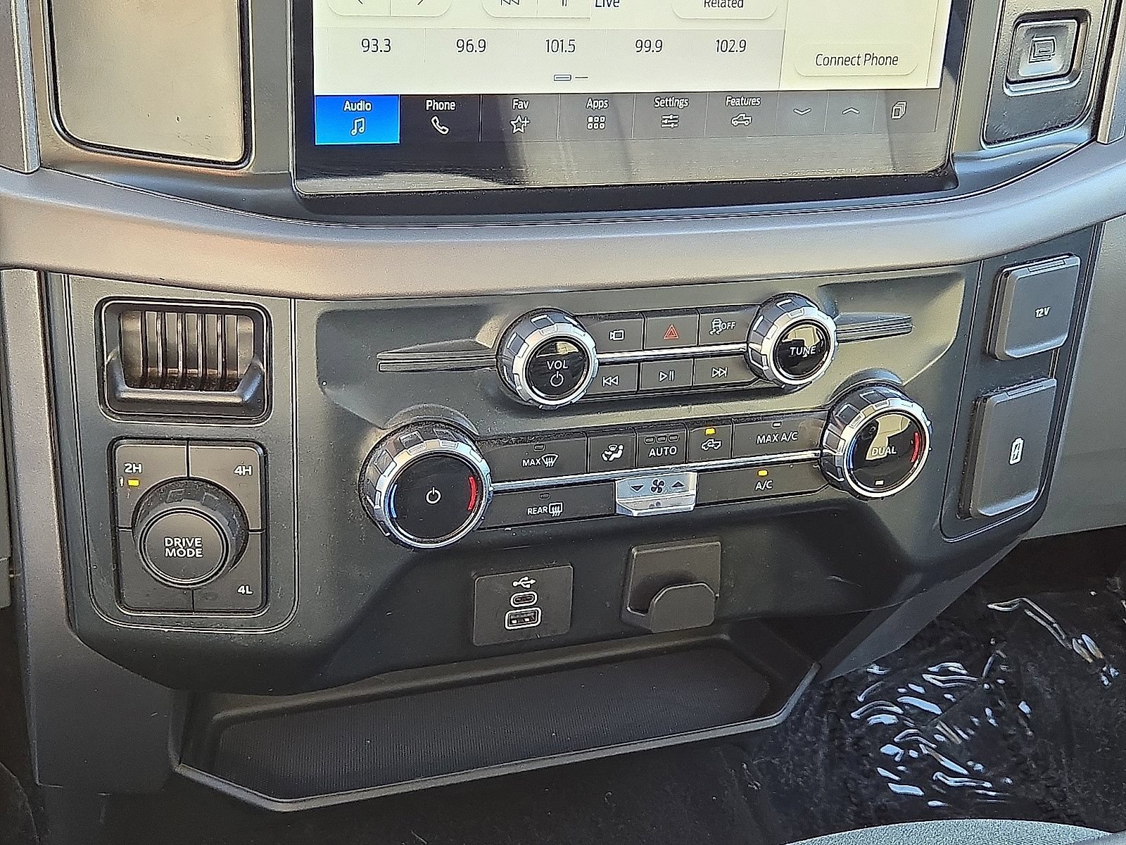 Used 2025 Ford F150 XLT w/ Equipment Group 301A Standard AWD/4WD image 28