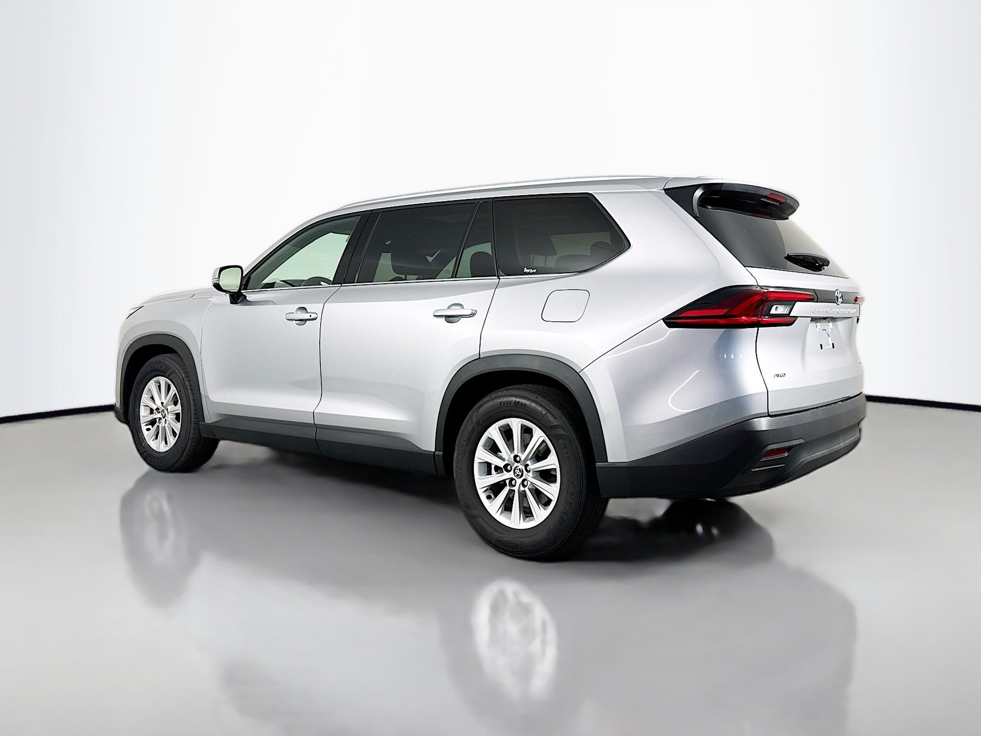 Certified 2025 Toyota Grand Highlander AWD image 5