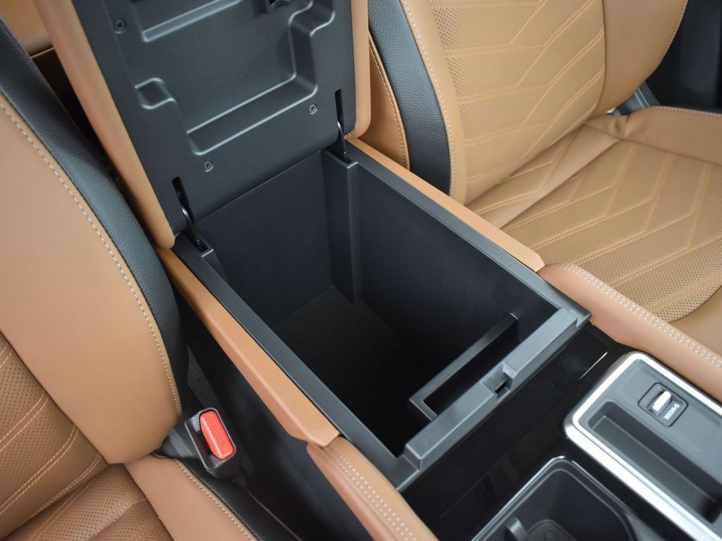 New 2025 Nissan Pathfinder Platinum w/ Cargo Package image 25