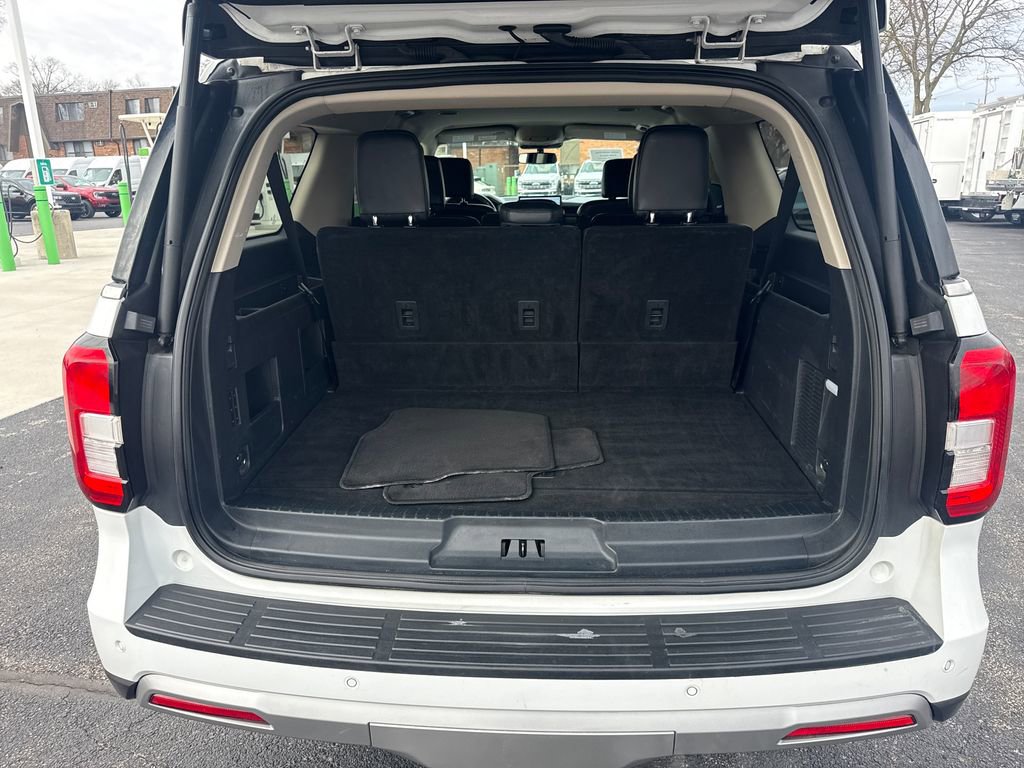 Used 2024 Ford Expedition Max XLT AWD/4WD image 14