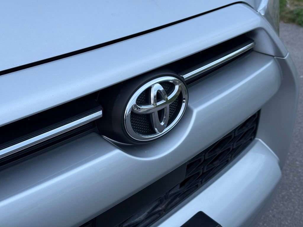 Used 2022 Toyota 4Runner SR5 Premium image 18