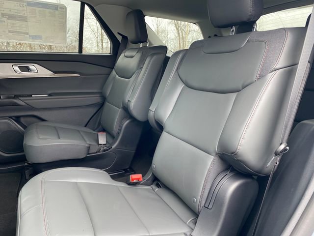 New 2026 Ford Explorer Active w/ Active Comfort Package AWD/4WD image 18