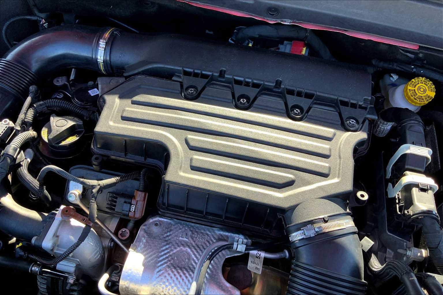 Used 2023 Jeep Renegade Latitude w/ Premium Group image 32