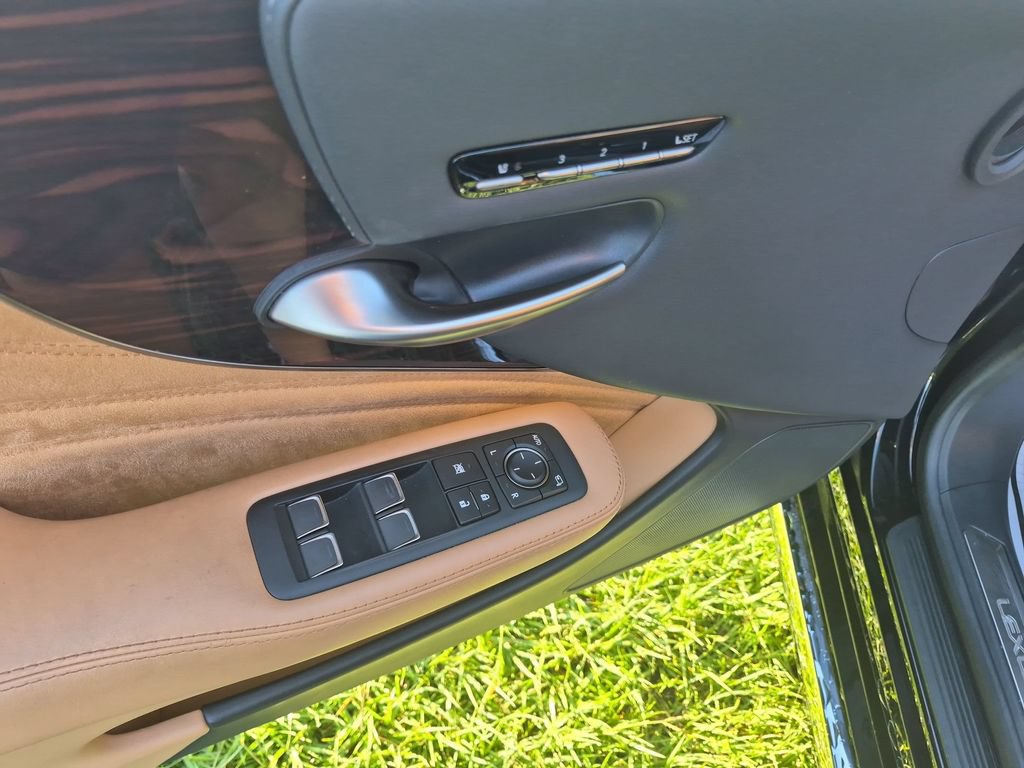 Used 2021 Lexus LS 500 AWD w/ Interior Upgrade Package image 9