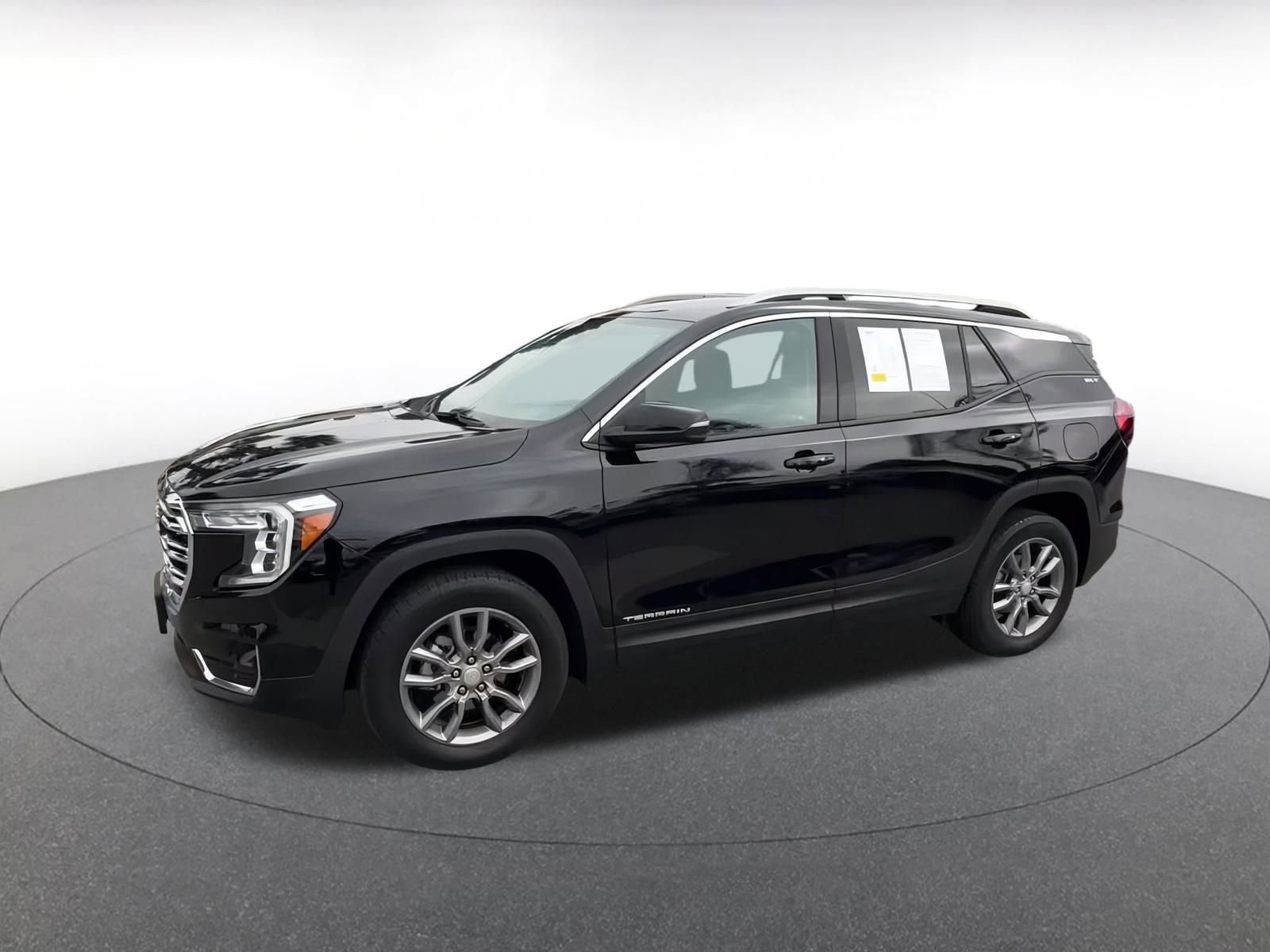 Used 2024 GMC Terrain SLT image 7