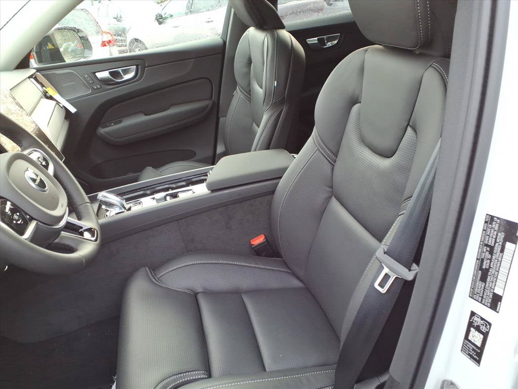 New 2026 Volvo XC60 B5 Ultra w/ Protection Package Premier AWD/4WD image 16