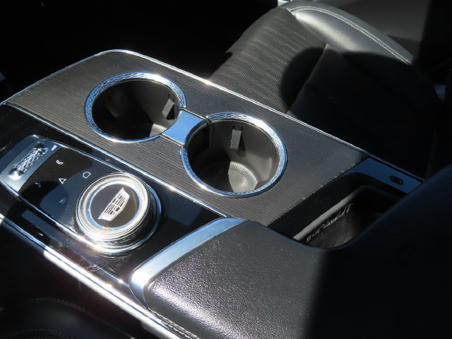 Certified 2024 Cadillac Lyriq Luxury AWD/4WD image 35
