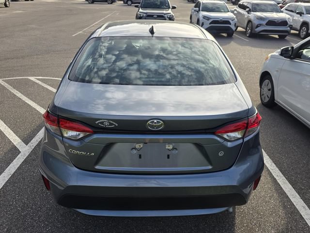 Used 2022 Toyota Corolla L FWD image 3