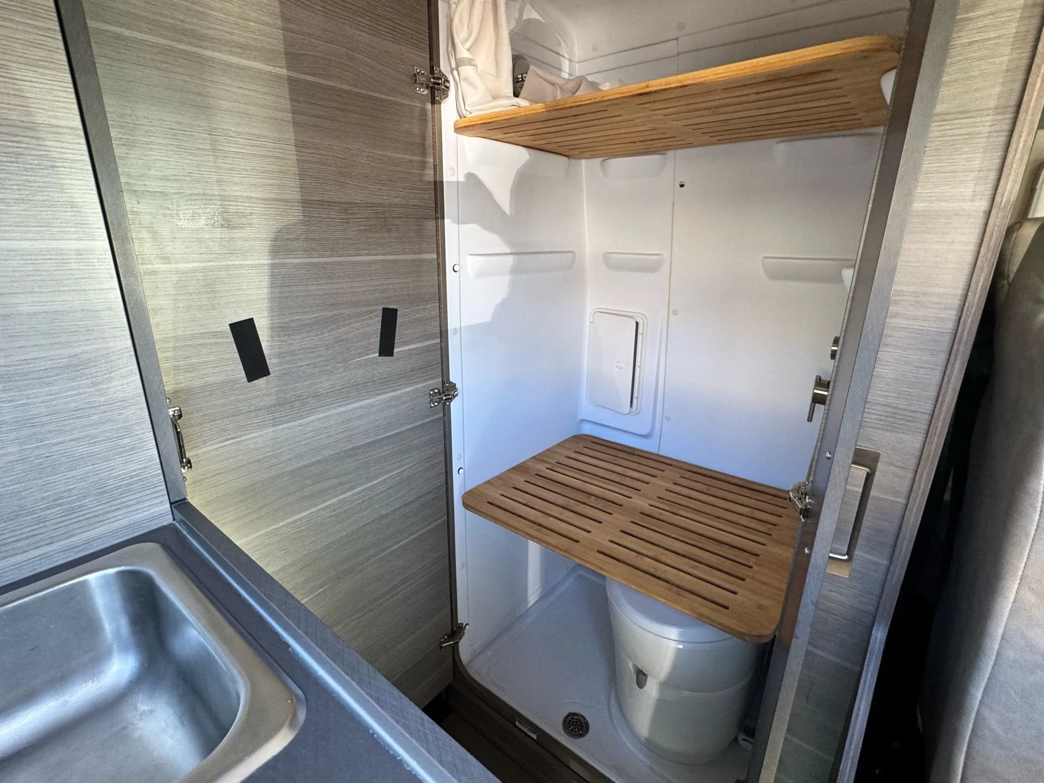 Used 2022 Mercedes-Benz Sprinter 2500 image 34