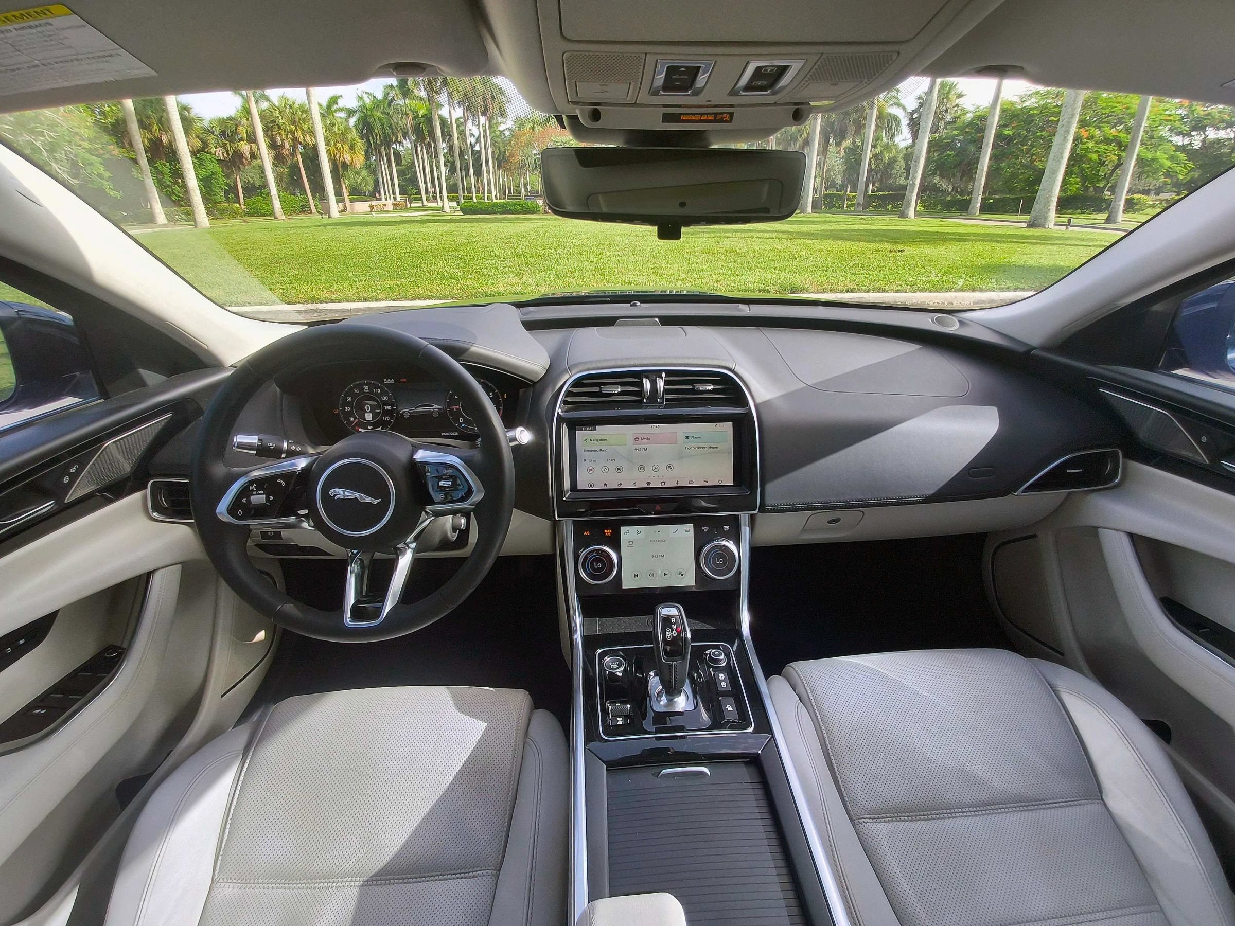Used 2020 Jaguar XE S AWD/4WD image 9