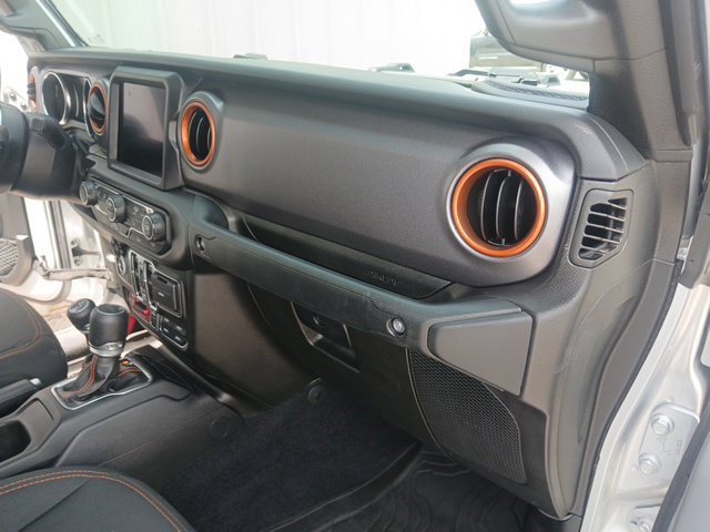 Used 2023 Jeep Gladiator Mojave w/ Cold Weather Group AWD/4WD image 27