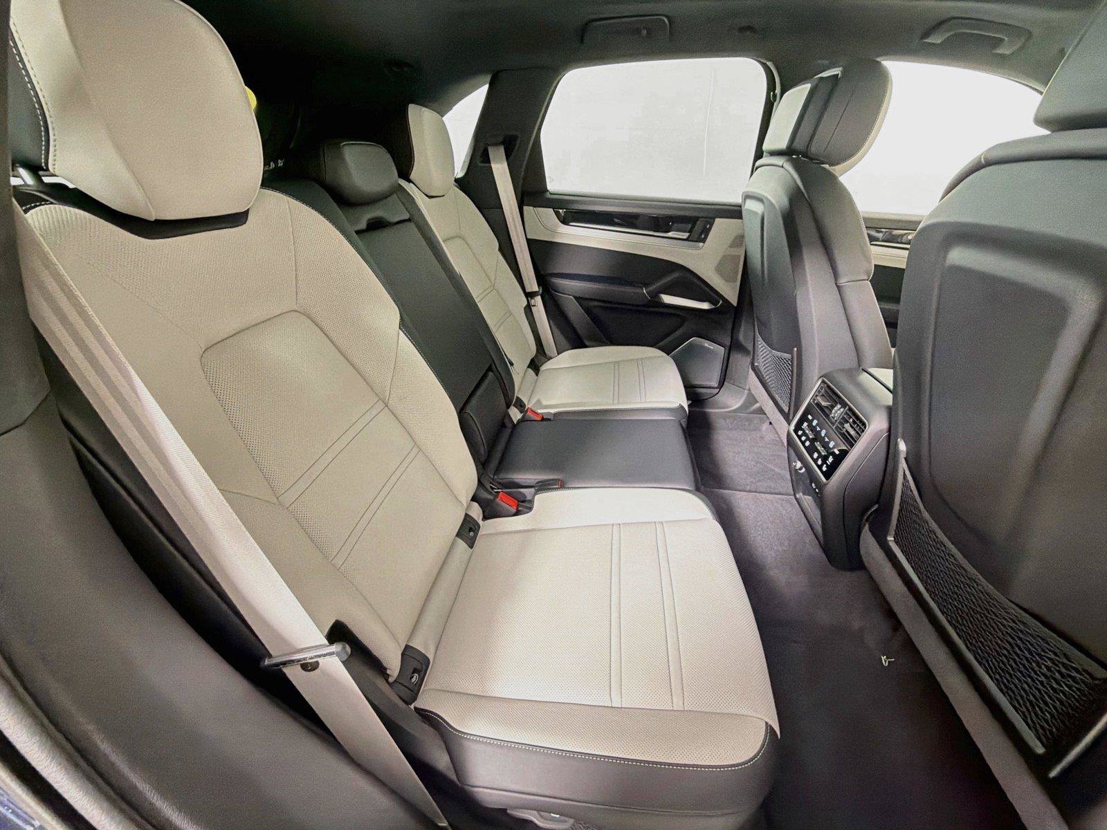 Certified 2026 Porsche Cayenne GTS w/ Premium Package Plus AWD/4WD image 27