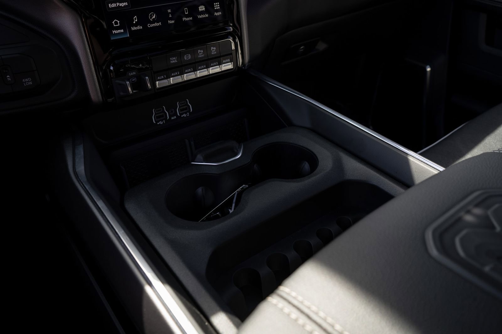 New 2026 RAM 2500 Laramie w/ Night Edition AWD/4WD image 47