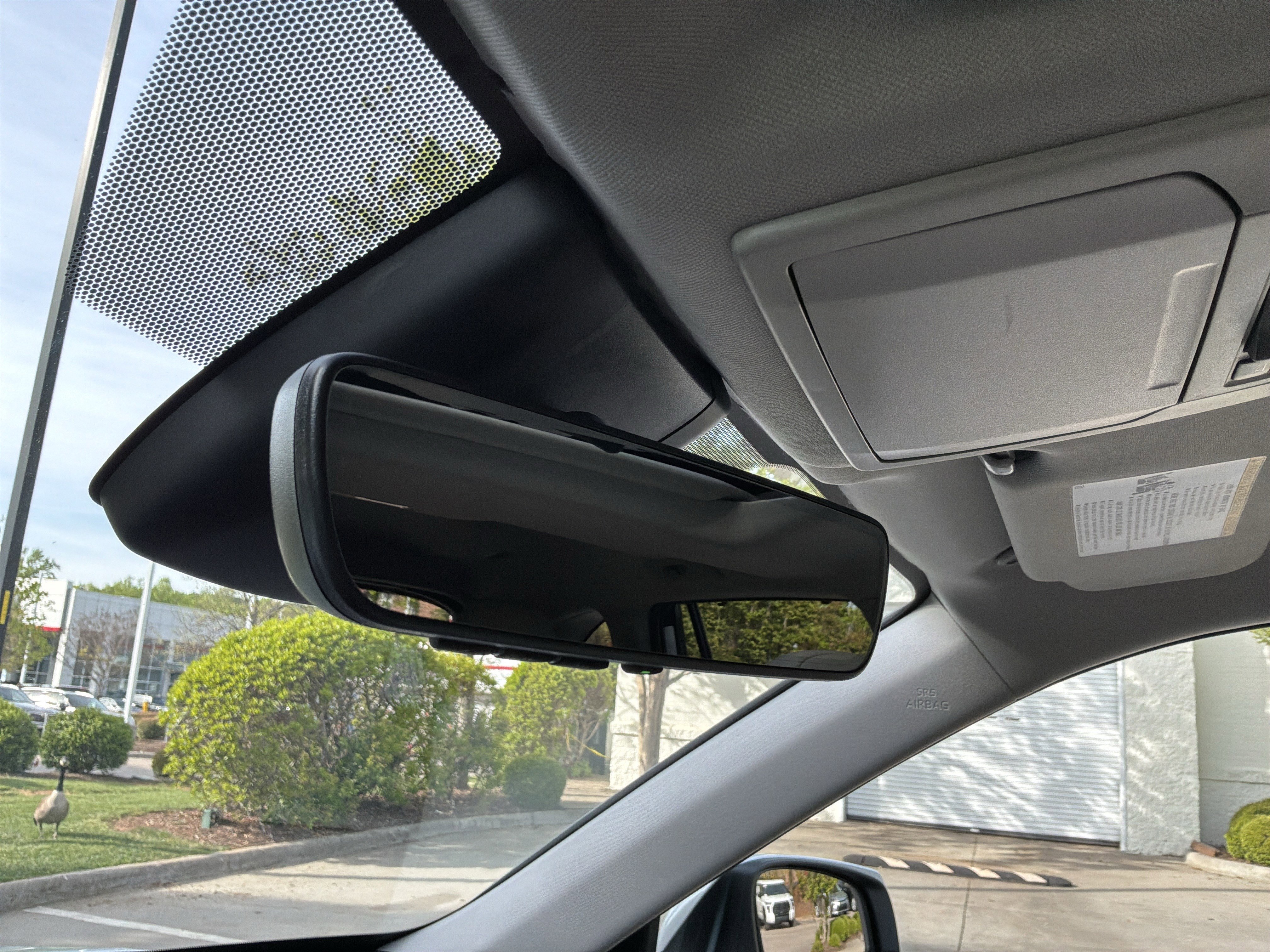 Used 2023 Toyota Highlander XLE image 27