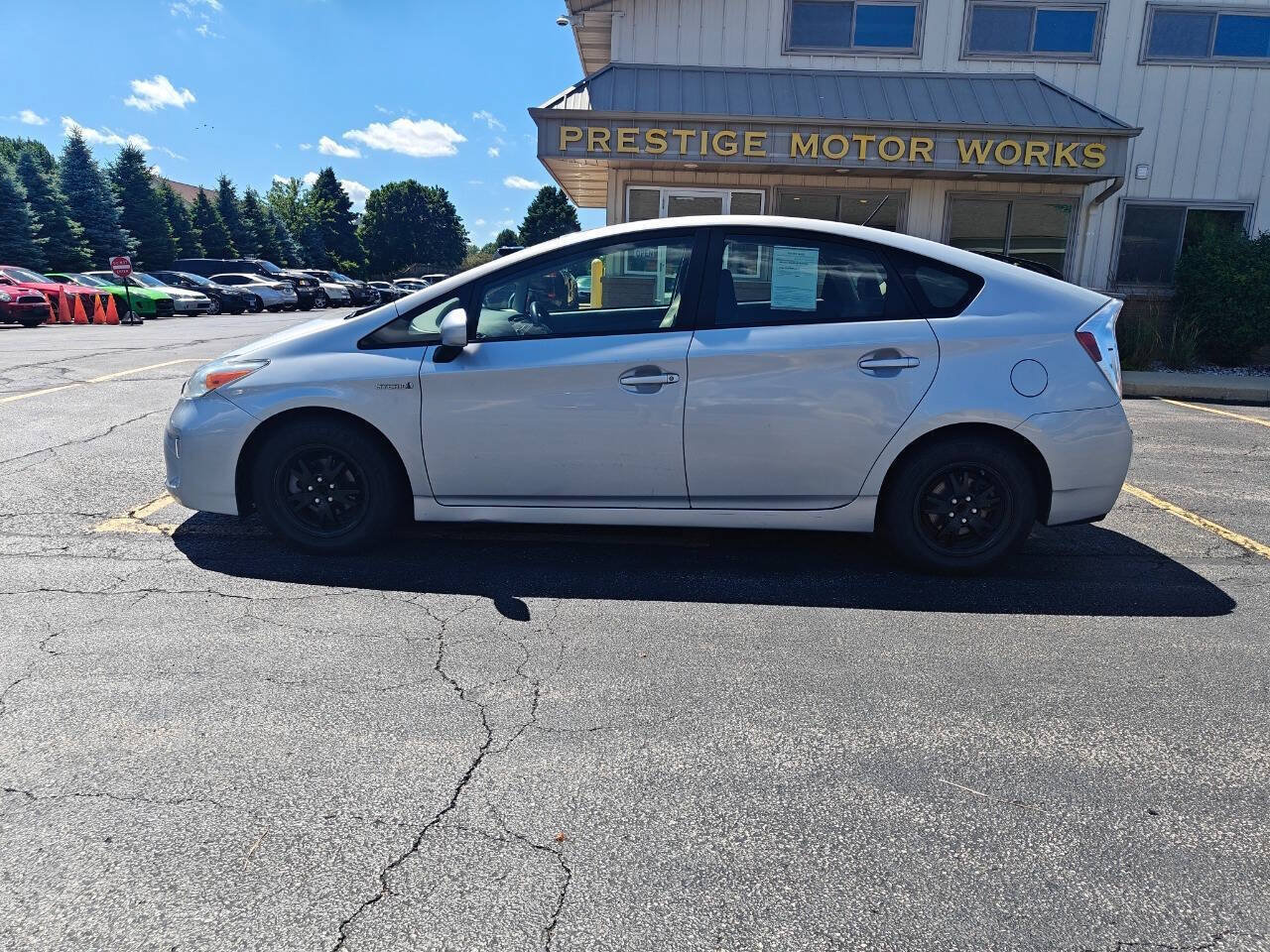 Used 2015 Toyota Prius Two FWD image 2