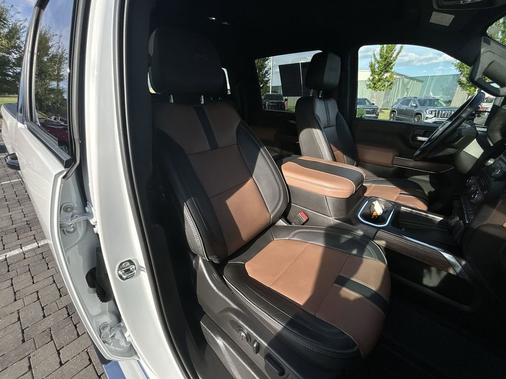 Certified 2023 Chevrolet Silverado 2500 High Country w/ Technology Package image 31