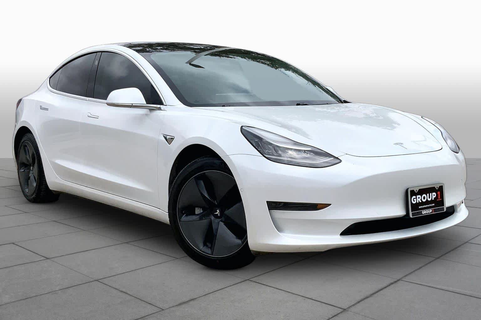 Used 2020 Tesla Model 3 Standard Range RWD video 2