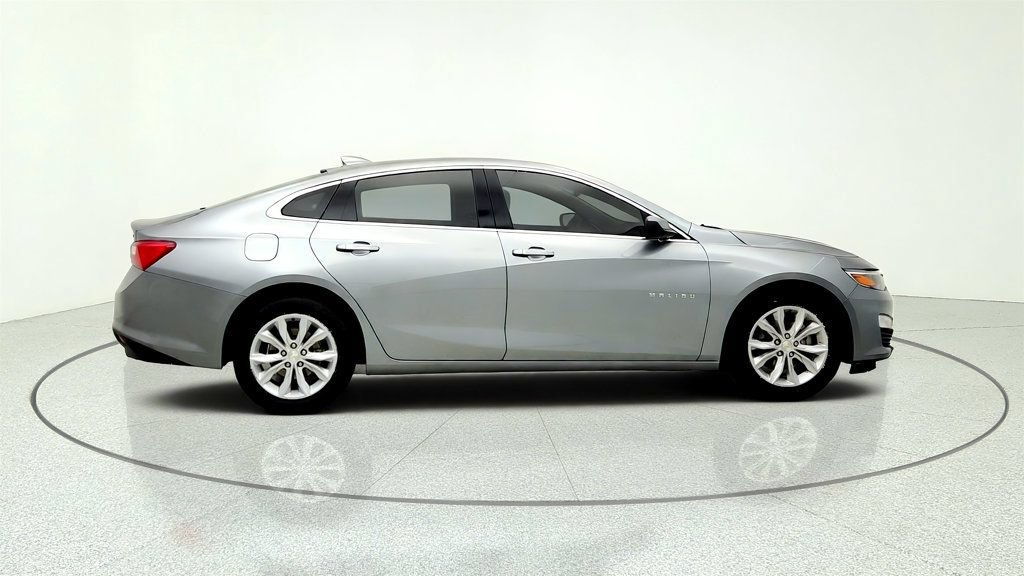 Used 2023 Chevrolet Malibu LT FWD image 4