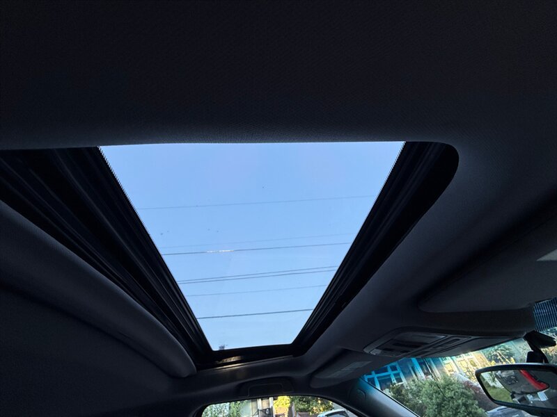 Used 2015 Honda Pilot EX-L image 11