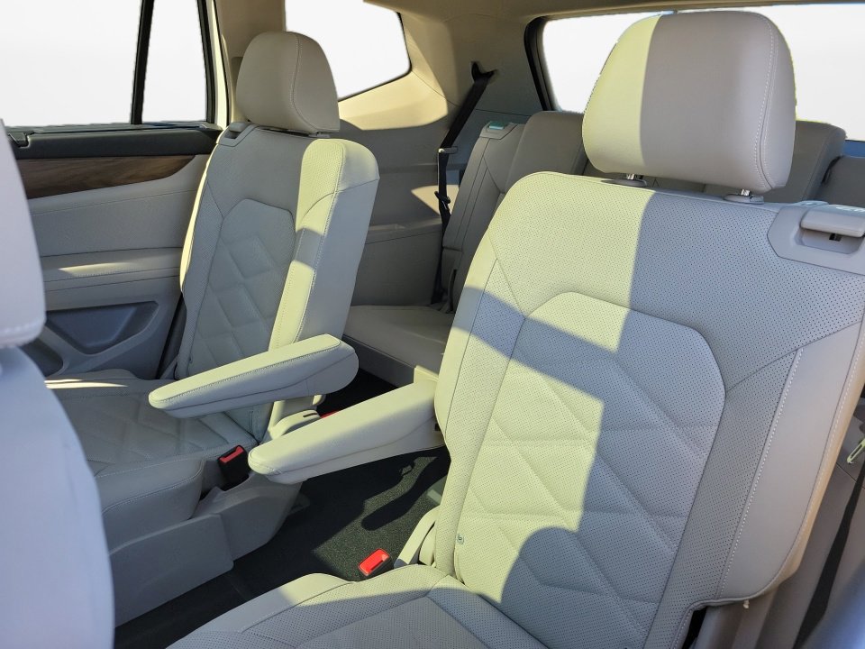 New 2026 Volkswagen Atlas SE image 12