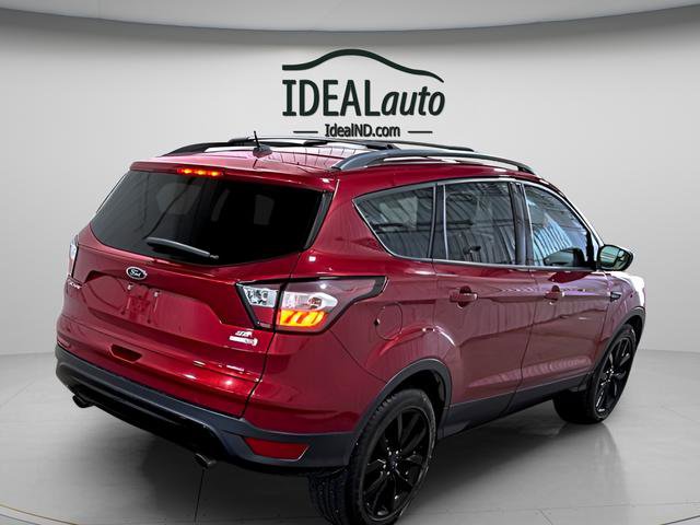 Used 2018 Ford Escape SE w/ SE Sport Appearance Package AWD/4WD image 4