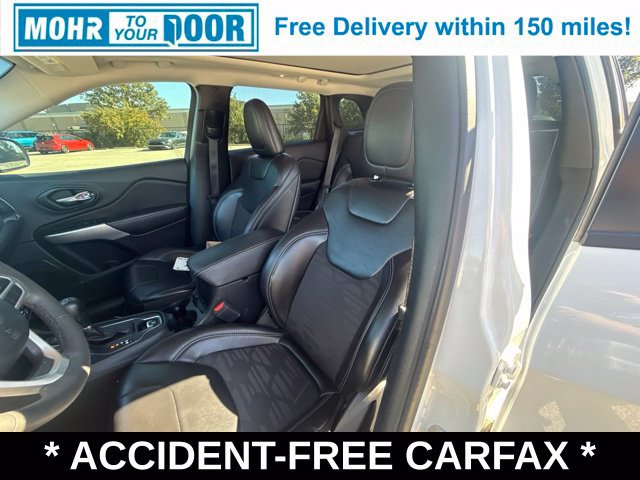 Used 2022 Jeep Cherokee Latitude w/ Sun & Sound Group AWD/4WD image 19