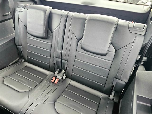 Used 2018 Volkswagen Atlas SEL Premium image 24