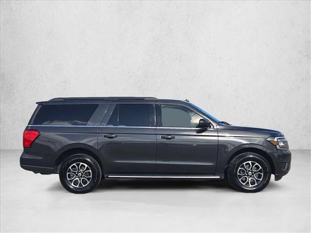 Used 2022 Ford Expedition Max XLT AWD/4WD image 4